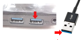 USB3.0規格のパソコンとコードの画像
